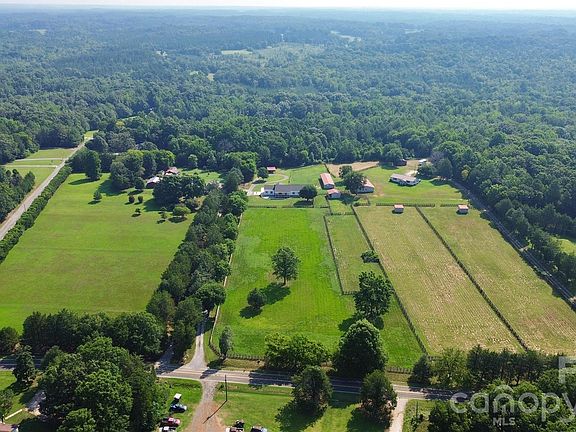 4th image of 5008 Steele Village Rd
