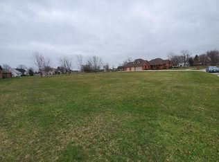 163 Cedarbrook Dr #8, Ottawa, OH 45875