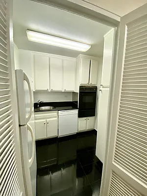 Rented by Olympia House Delaware LP | media 31