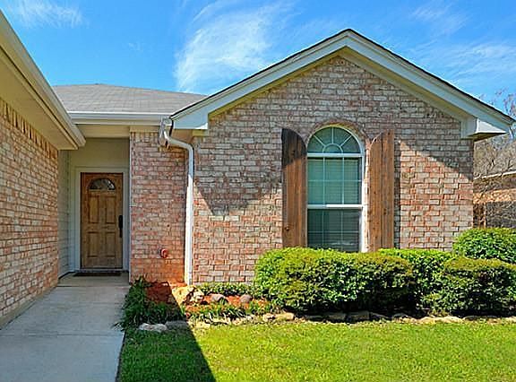 3rd image of 113 Cynthia Ln