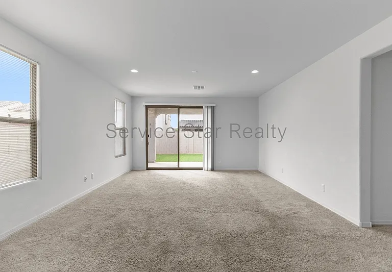 9031 W San Juan Ave — Photo 15