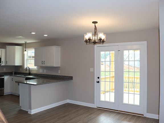 4th image of 35 Charleston Oaks Lot 35