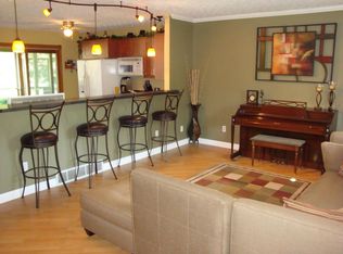 5798 Linworth Rd, Columbus, OH 43235