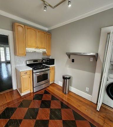 3rd image of 1904 W Huisache Ave