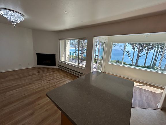 5th image of 825 Balboa Ave Unit 304