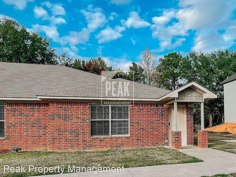 1st image of 336 N Pecan St #56
