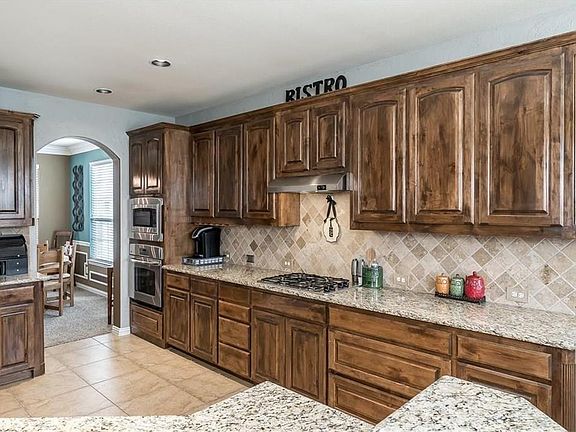 5th image of 4601 Moonlight Dr