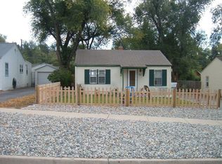 813 Prairie Rd, Colorado Springs, CO 80909