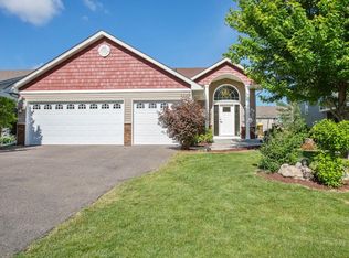 1624 Tarpan St, Shakopee, MN 55379