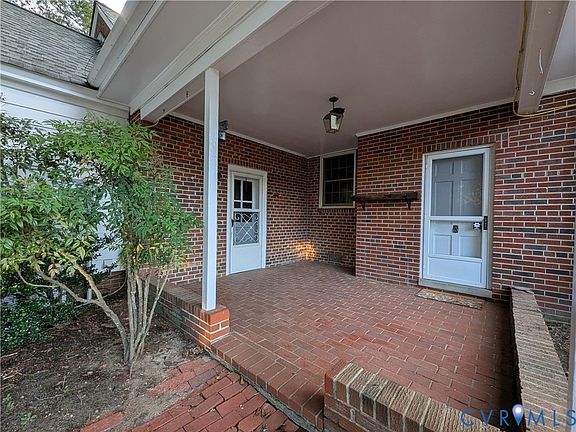 5th image of 9310 E View Ln