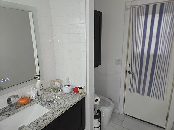 2nd image of 10 Spruce Pine Ct N