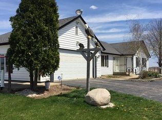 7102 Alden Rd, Harvard, IL 60033