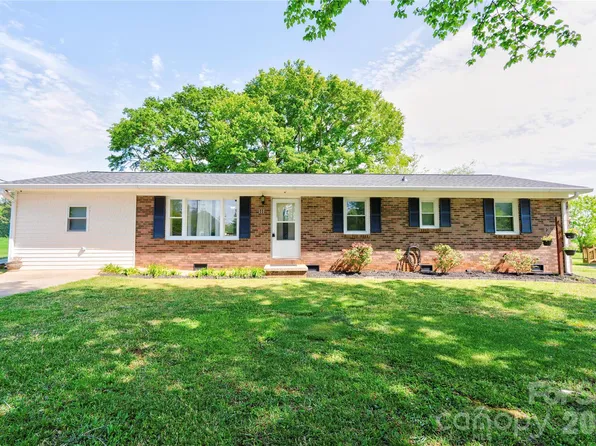 111 Dyer Dr, Shelby, NC 28152