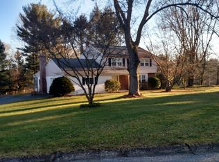 4 Lamp Post Ln, Chadds Ford, PA 19317