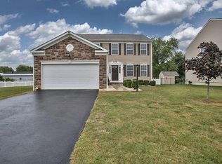136 Edmonds Dr, Commercial Point, OH 43116