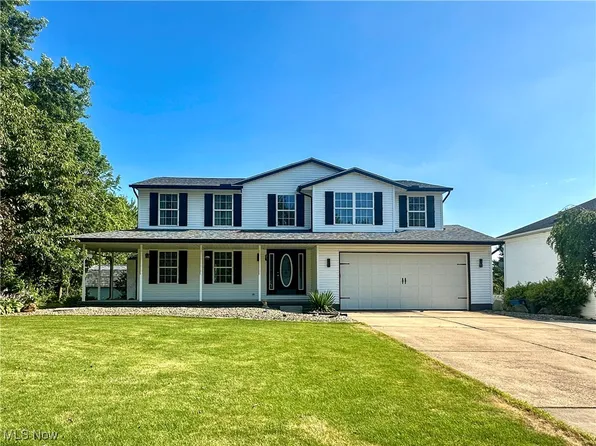 95 Cheyenne Dr, Girard, OH 44420