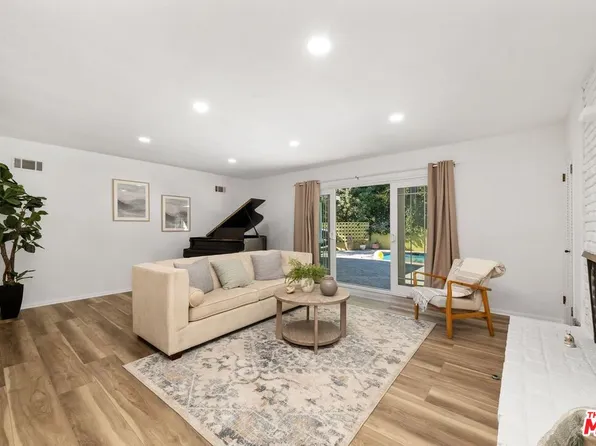 5939 S Le Doux Rd, Los Angeles, CA 90056