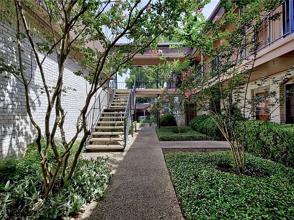 3rd image of 7801 Shoal Creek Blvd APT 254