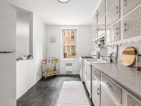 2nd image of 221 McDonald Ave APT 2K