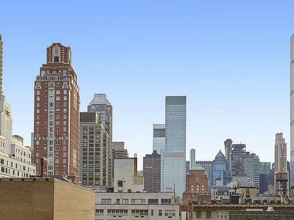 1st image of 150 E 69th St #11M