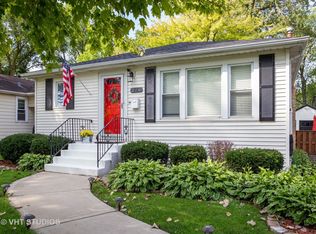 206 S Owen St, Mount Prospect, IL 60056