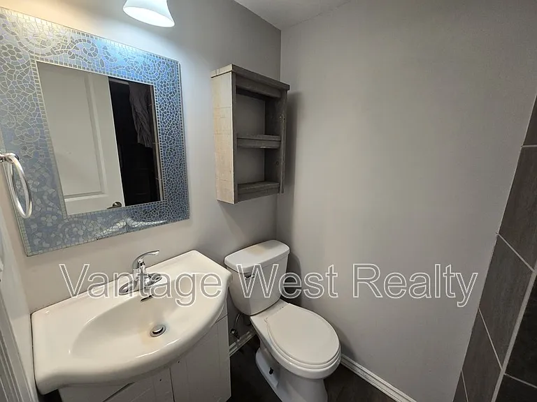 320B Rutland Rd S — Photo 13