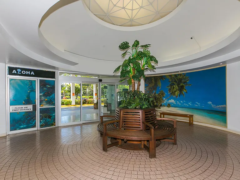 1920 Ala Moana Blvd #705 — Photo 25
