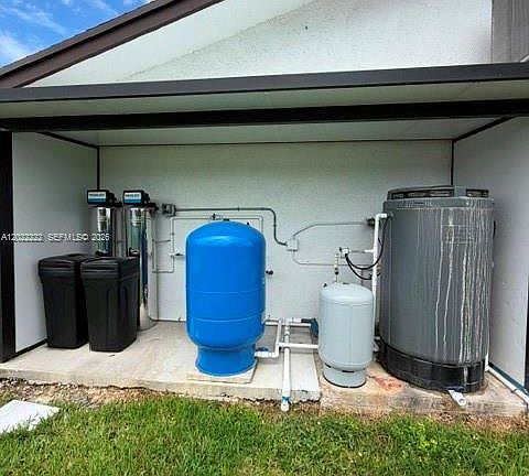 5th image of 20465 SW 200th St