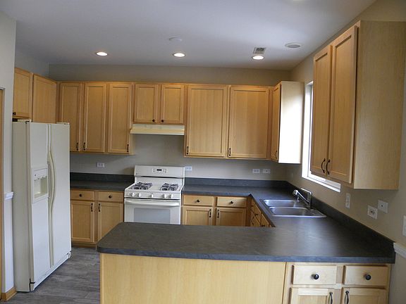 4th image of 765 Cherry Creek Dr