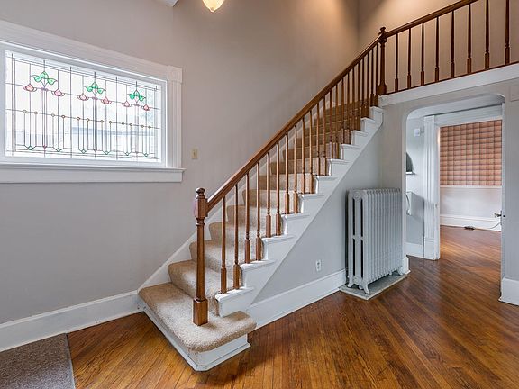 2nd image of 1315 Mulberry Ave