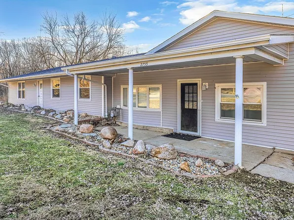 2755 Sangamon Rd, Decatur, IL 62521