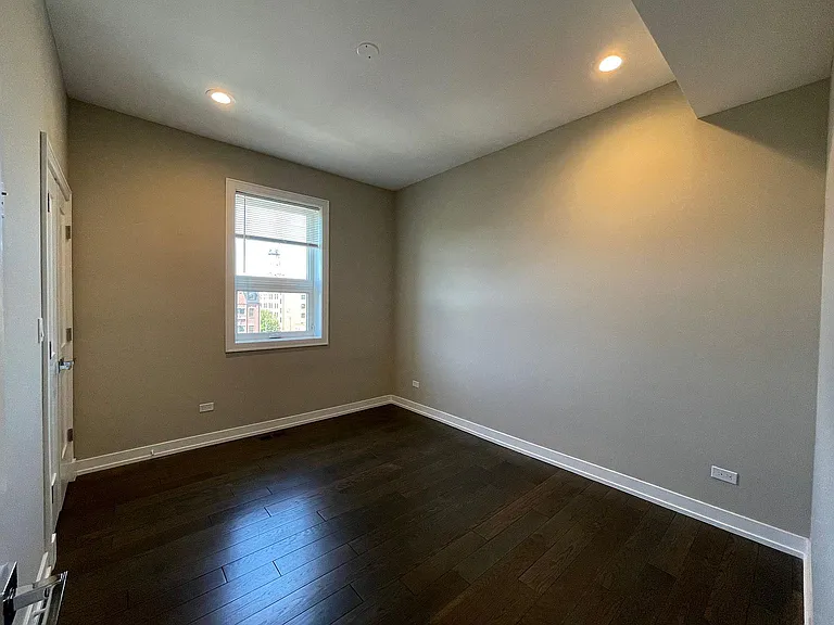 458 N Noble St #3W — Photo 24