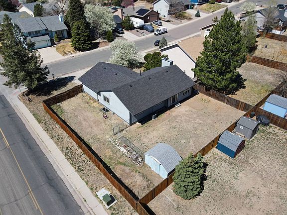2nd image of 6815 Meadowwood Pl