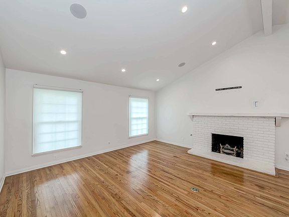 4th image of 38 Buckskin Ln