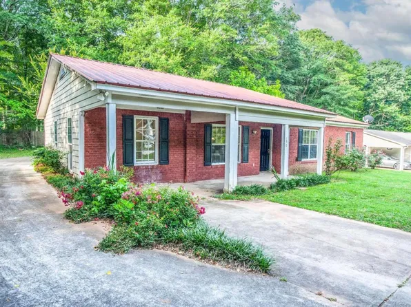 150 Winter Hill Dr, Winterville, GA 30683