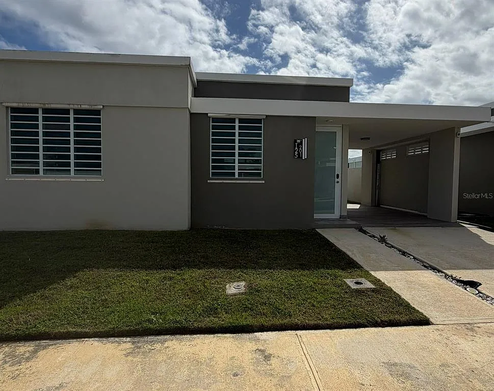 3 bed, 2.0 bath, 3523 sqft, $1,675 — Photo 1