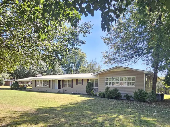 2021 Stoddard Dr, Florence, AL 35630