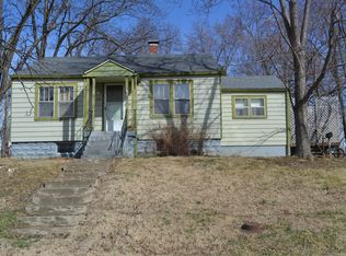 122 W Plum St, Grayville, IL 62844