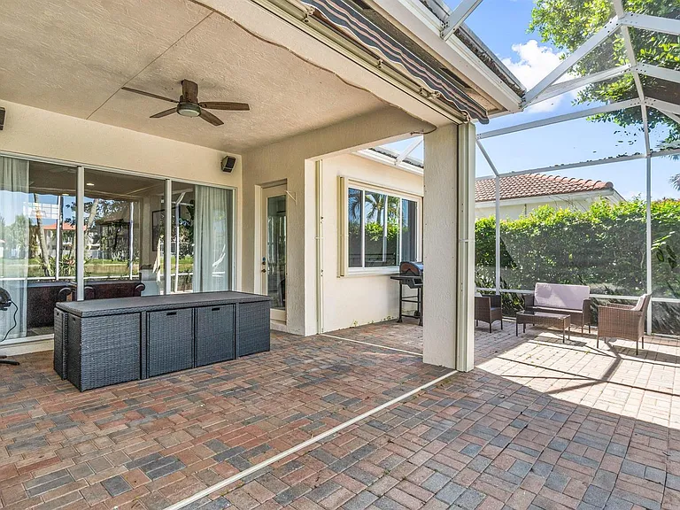 4621 Windward Cove Ln — Photo 51