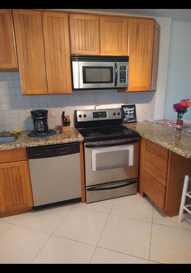 1 bed, 476 sqft, $2,200 — Photo 3
