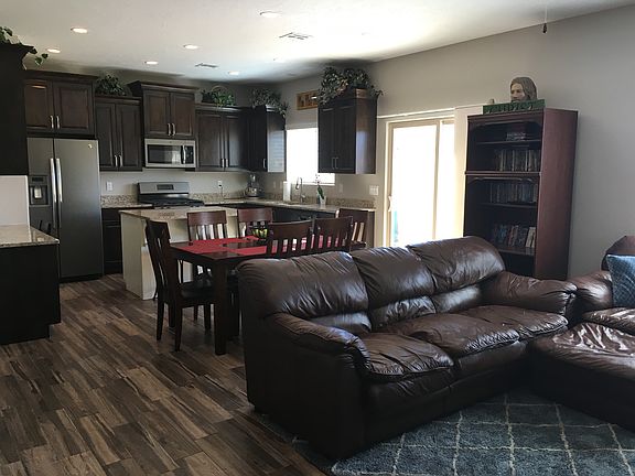 3rd image of 2520 N Blackhawk Dr #19