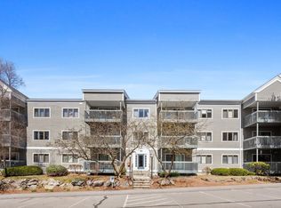 30 Ledgewood Hills Dr APT 302, Nashua, NH 03062
