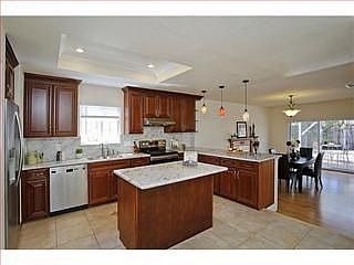 3rd image of 717 Niantic Dr
