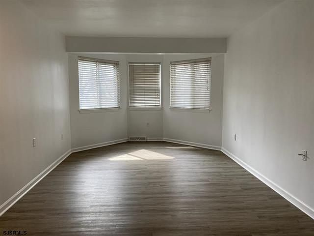 2nd image of 1438 Mediterranean Ave #A