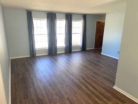 5th image of 1205 Linda Dr
