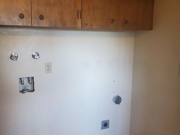 4th image of 3530 N Pepperwood Dr
