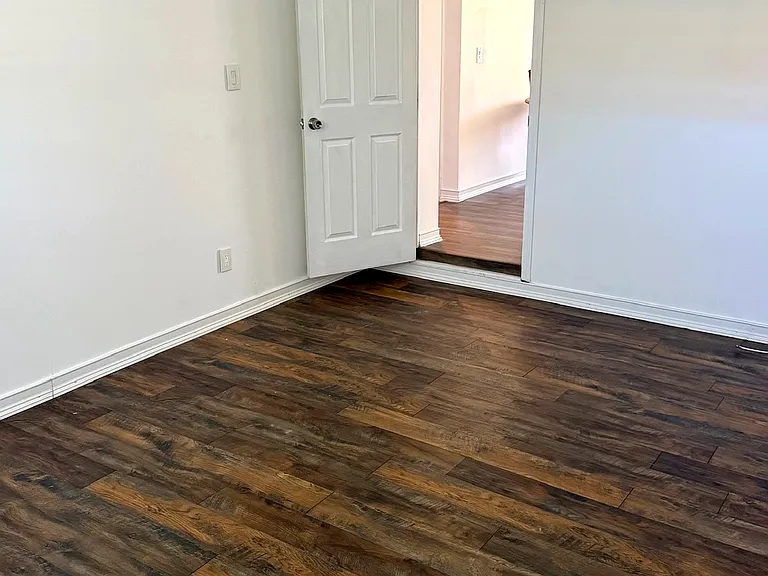 9105 Little River Dr — Photo 7