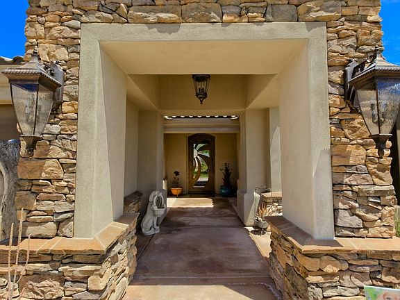 2nd image of 6000 Circula De Hacienda