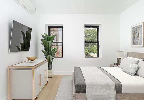 4th image of 169 Montrose Ave #3LL