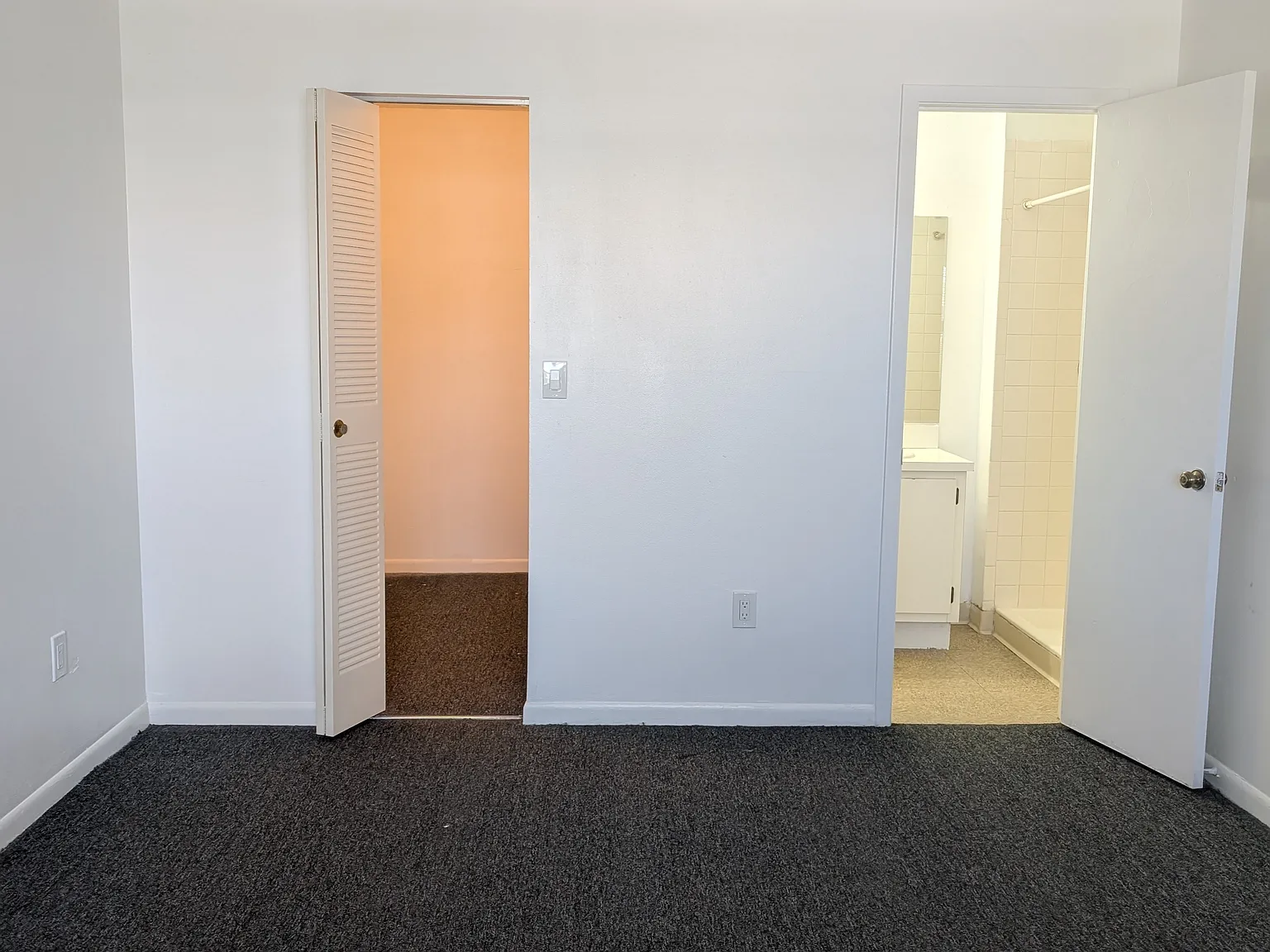 2 bed, 956 sqft, $1,750 — Photo 3